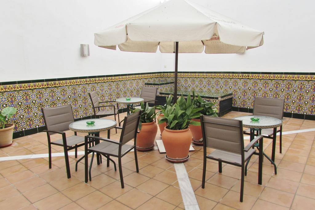 Apartamentos Turisticos Las Nieves Гранада Екстериор снимка