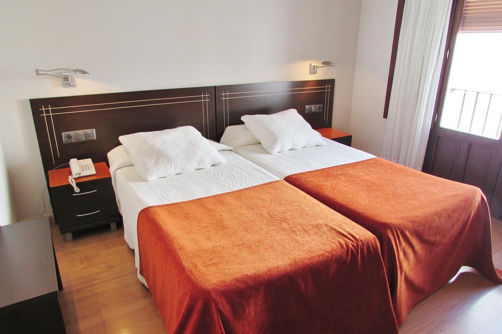 Apartamentos Turisticos Las Nieves Гранада Екстериор снимка