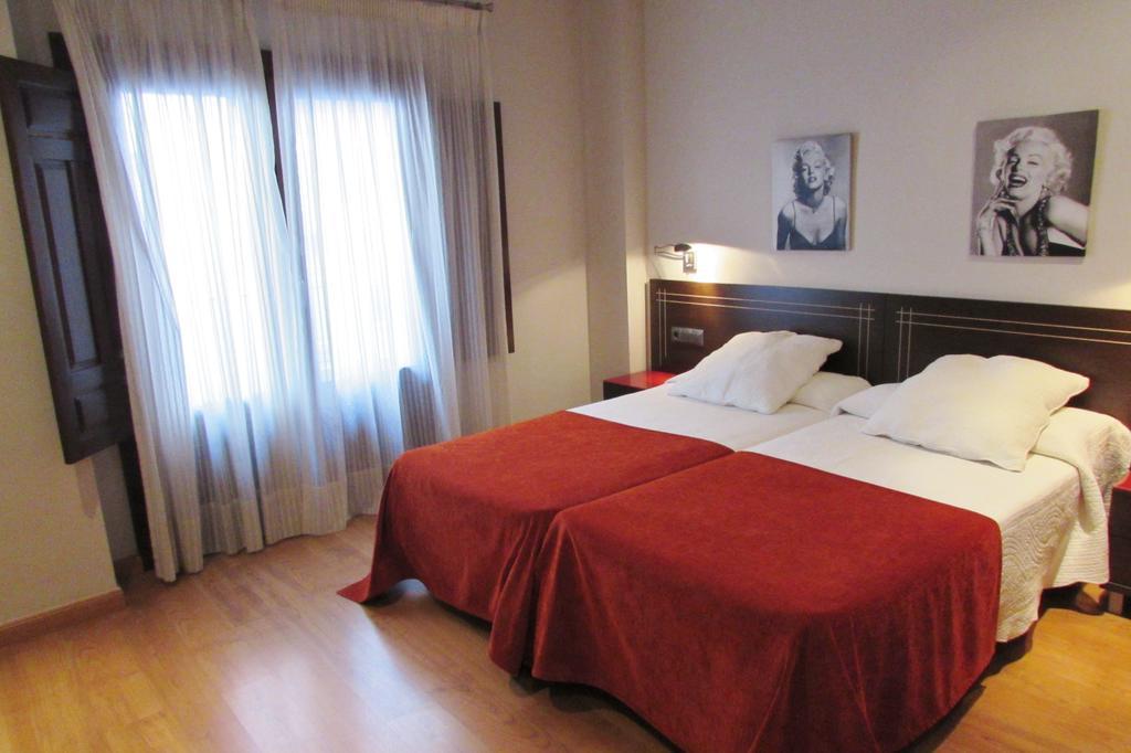Apartamentos Turisticos Las Nieves Гранада Екстериор снимка