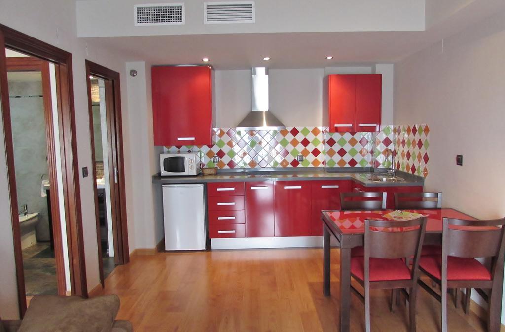 Apartamentos Turisticos Las Nieves Гранада Екстериор снимка